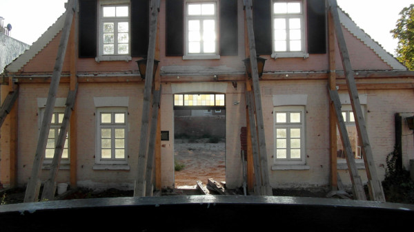 Jetzt auch abgerissen: Letzter Teil der Fassade der historischen Gastwirtschaft Wichmann in Döhren